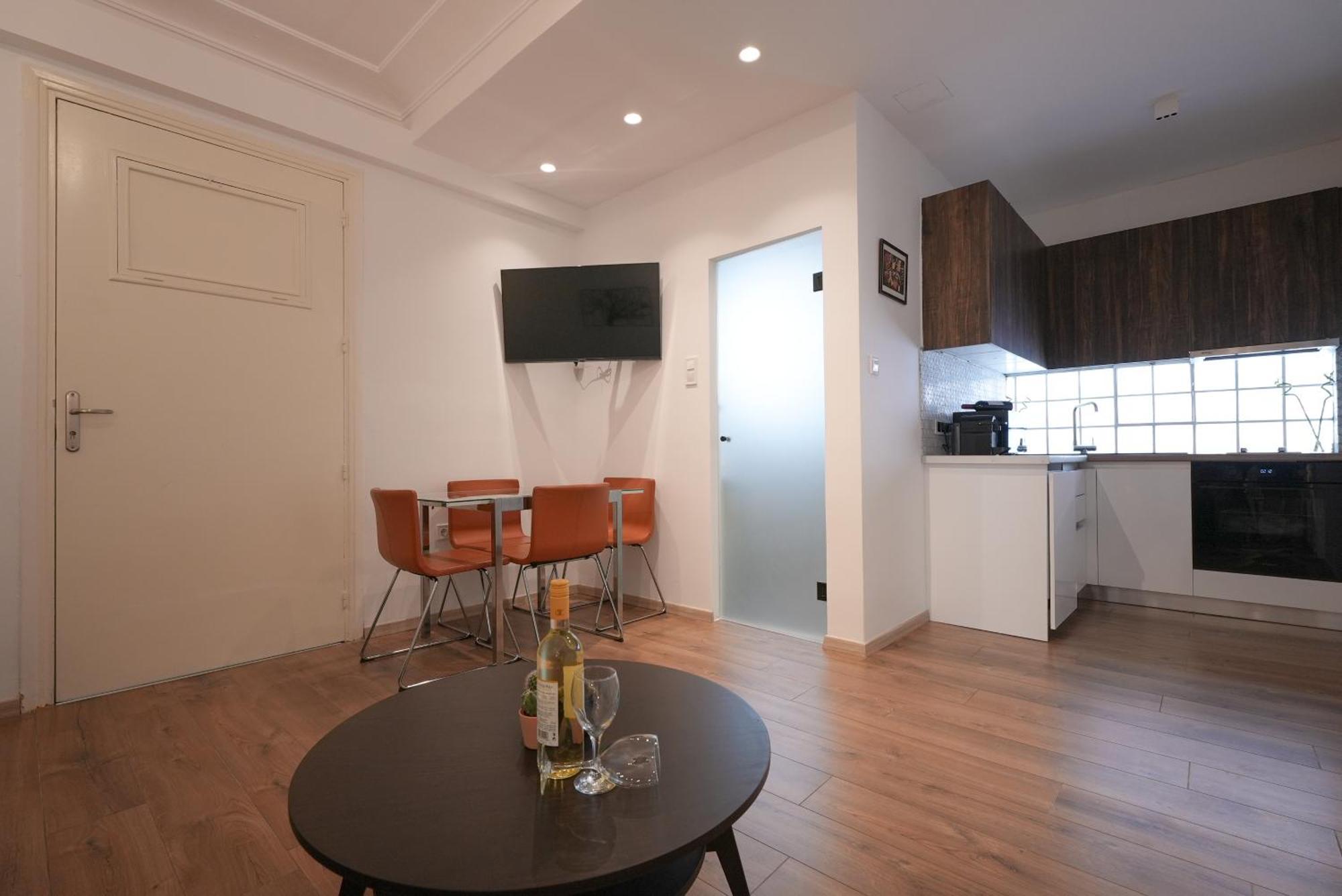 Syntagma Square, 50Sqm Nikis Luxurious Apartment Ateny Zewnętrze zdjęcie